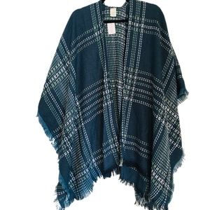 Christopher and Banks poncho